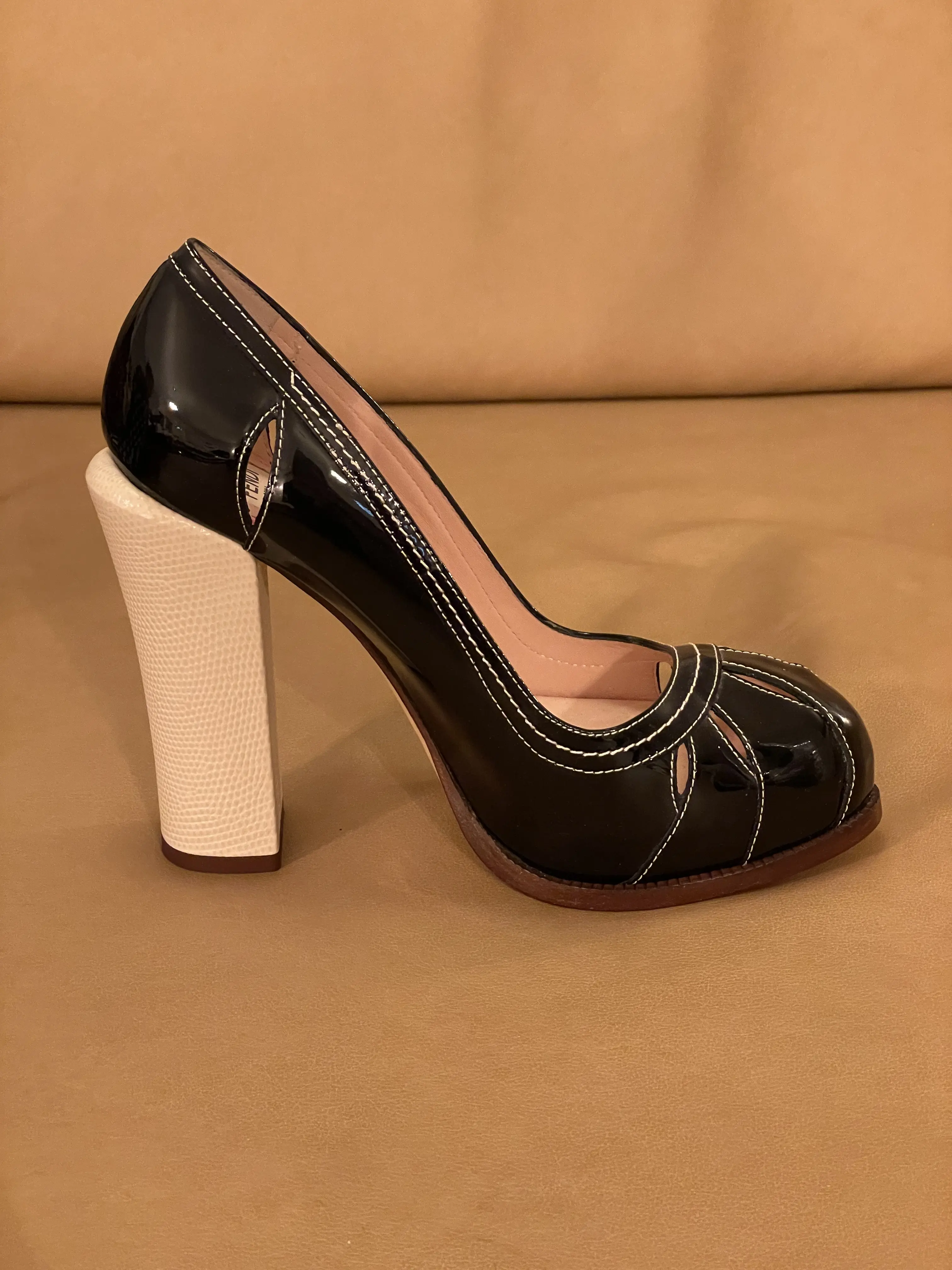 FENDI Patent Leather platform Pumps | LOOP-Marktplatz
