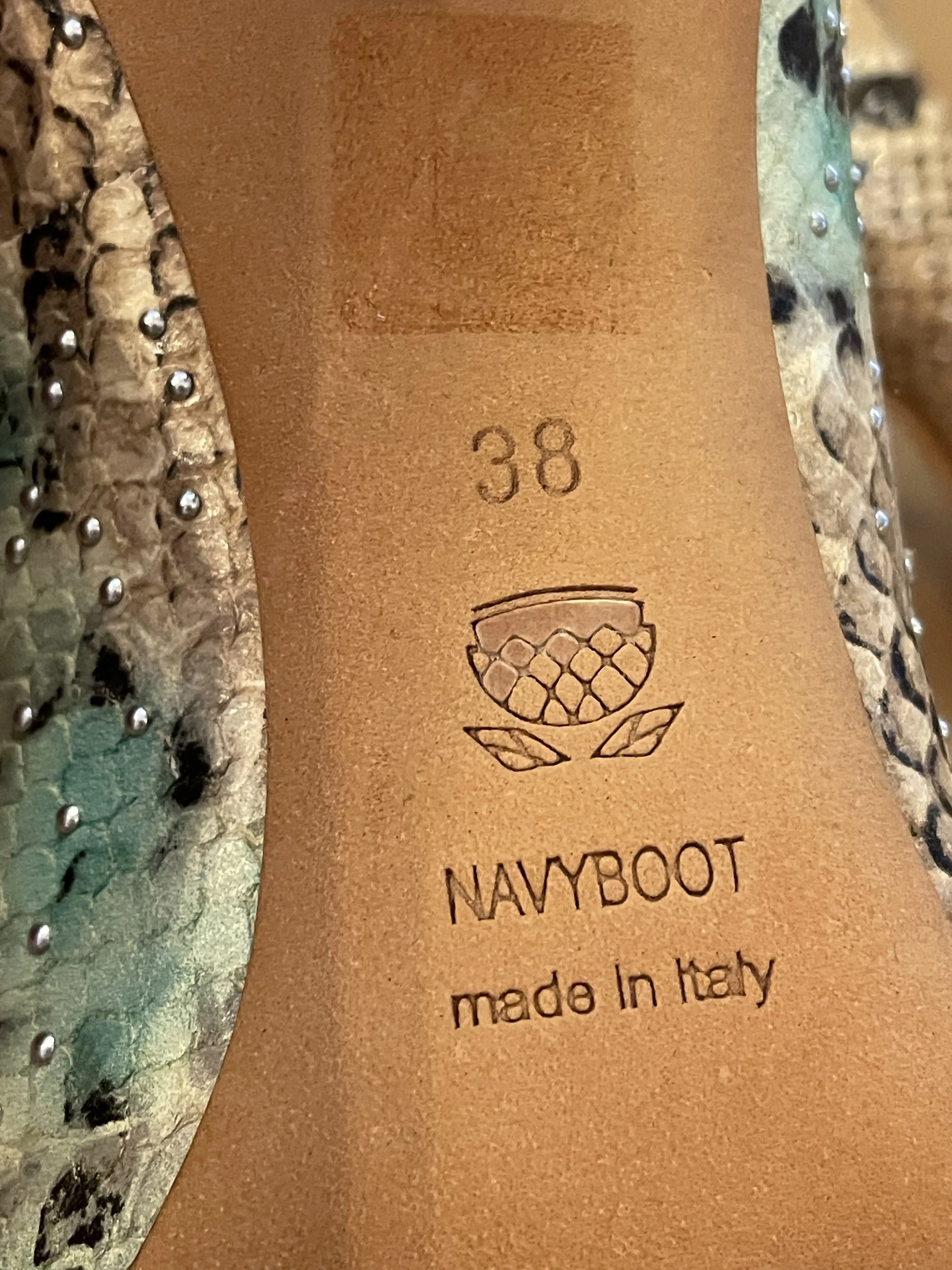 NAVYBOOT Leather snake print High Heels | Marché LOOP