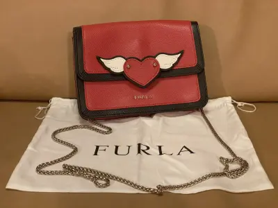 FURLA small crossbody Leather Bag | Marché LOOP