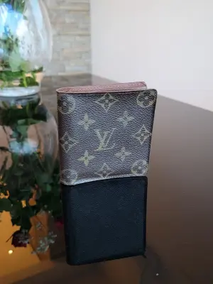 LOUIS VUITTON Portemonnaie | LOOP Marketplace