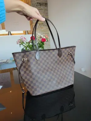 LOUIS VUITTON Neverfull MM Damier | LOOP Marketplace