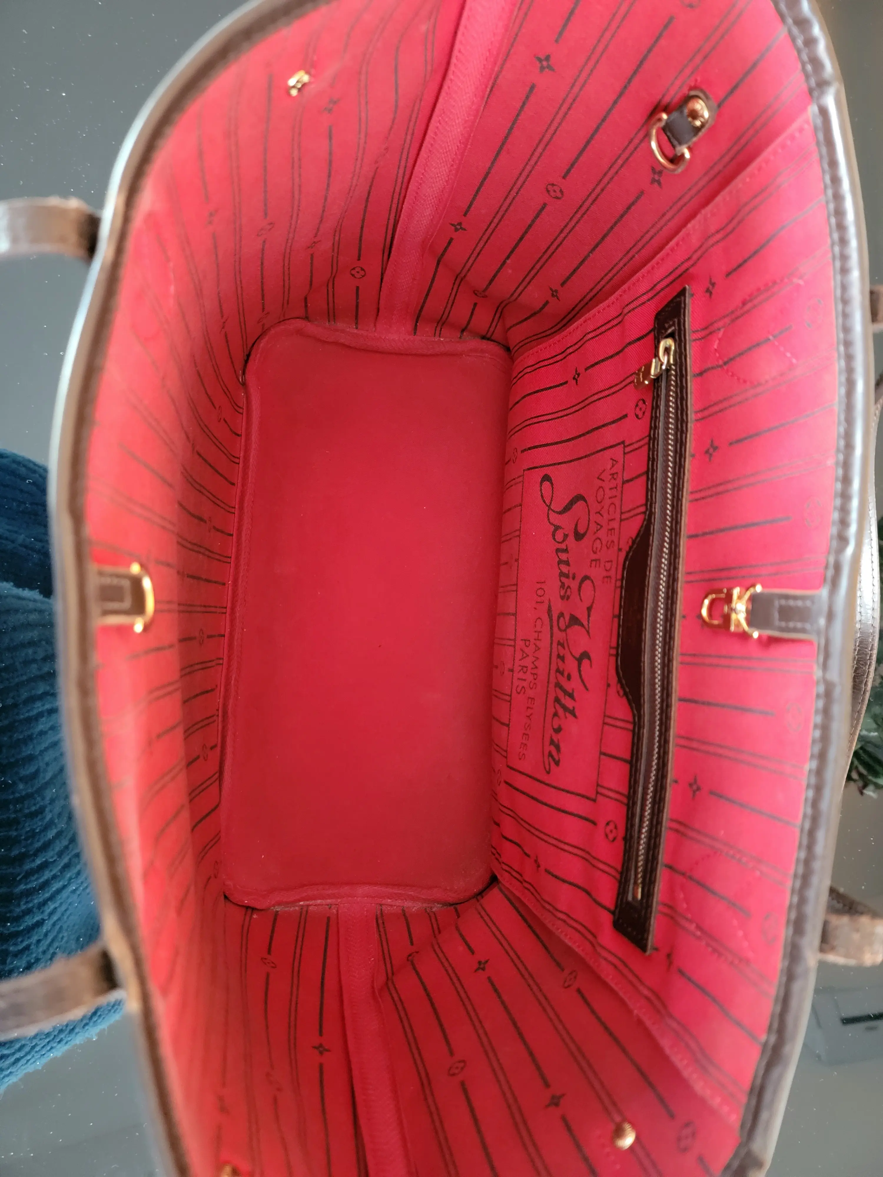 LOUIS VUITTON Neverfull MM Damier | LOOP Marketplace