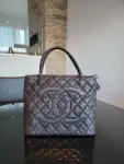CHANEL Medaillon Tote