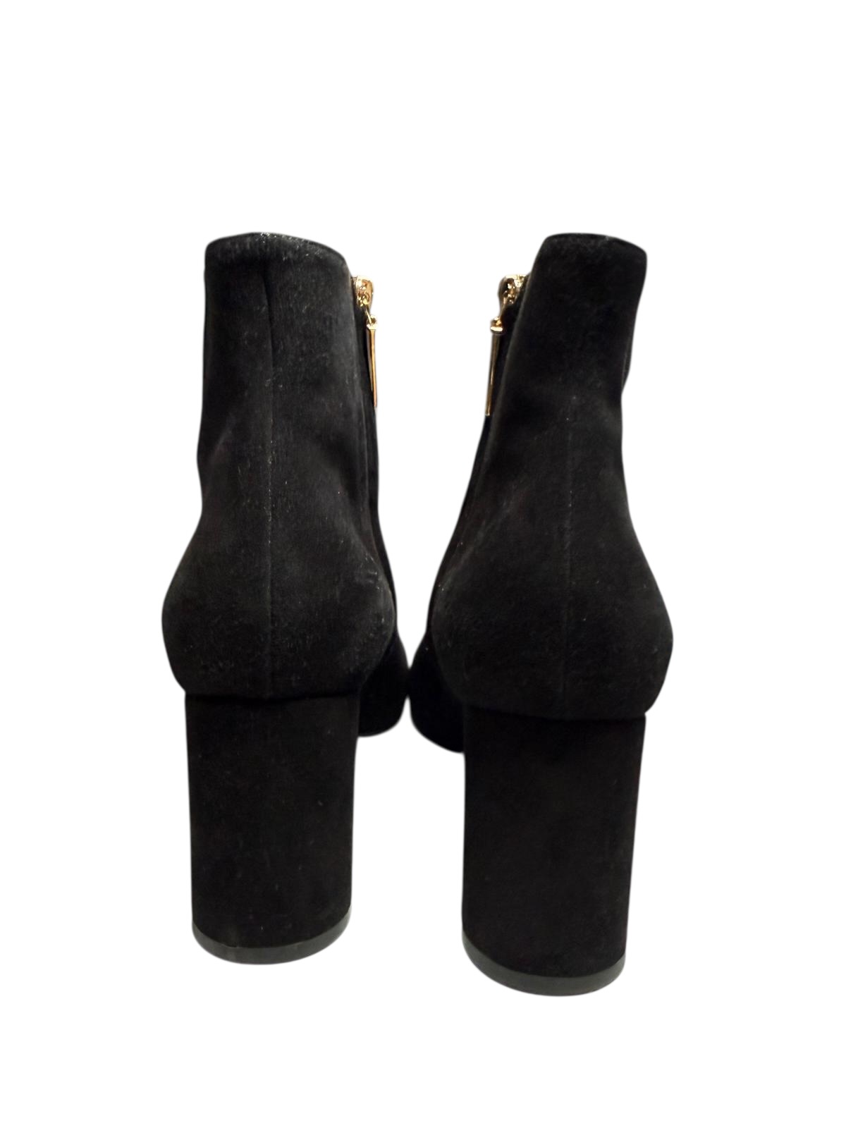 Yves Saint Laurent ankle boots