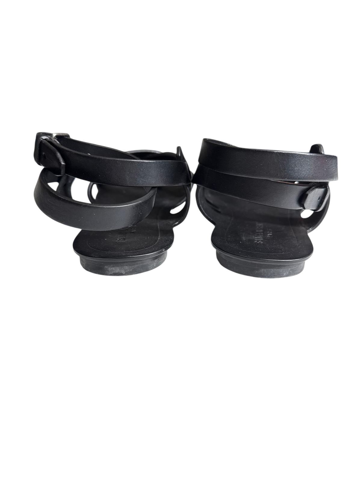 Yves Saint Laurent sandals | LOOP-Marktplatz