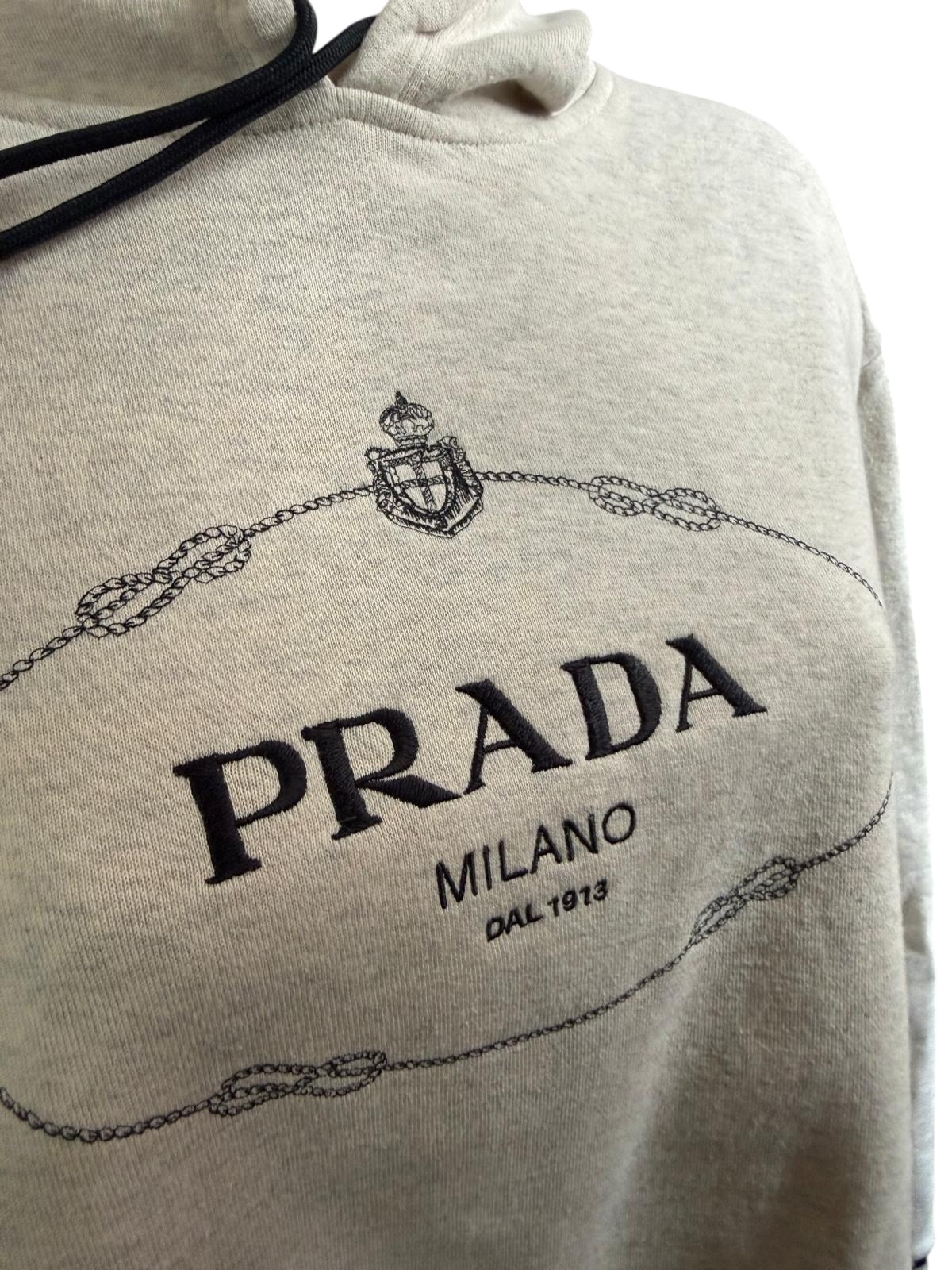 Prada sweater | LOOP-Marktplatz