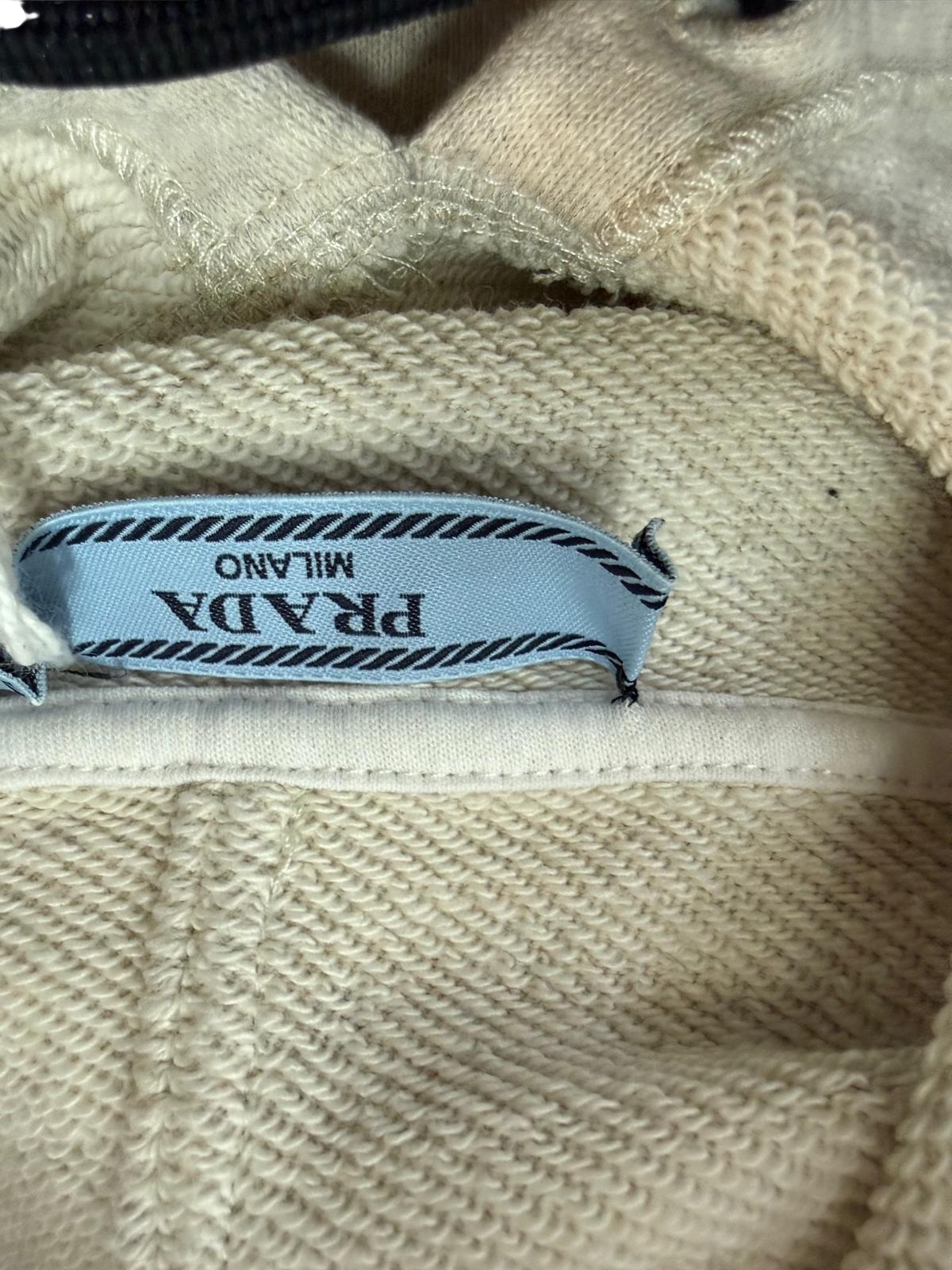 Prada sweater | LOOP-Marktplatz