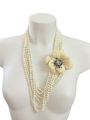 Valentino necklace | LOOP-Marktplatz