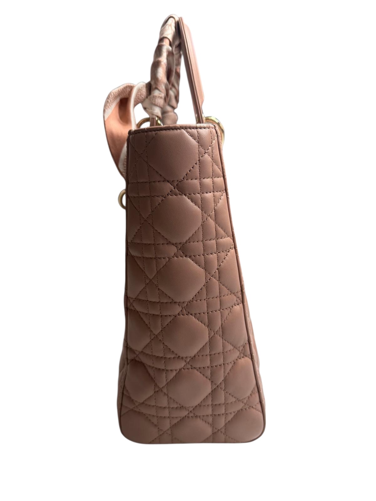 Lady Dior handbag | LOOP-Marktplatz