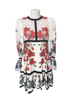 Dress by Alexander McQueen | LOOP-Marktplatz