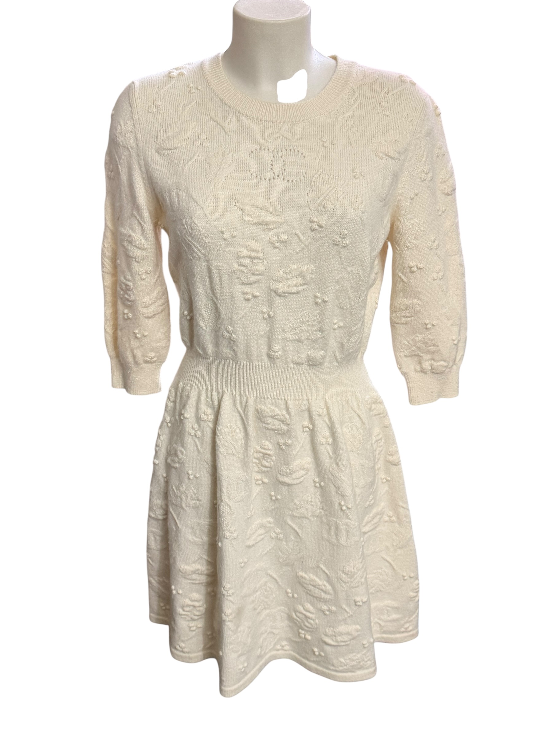 Chanel dress | LOOP-Marktplatz