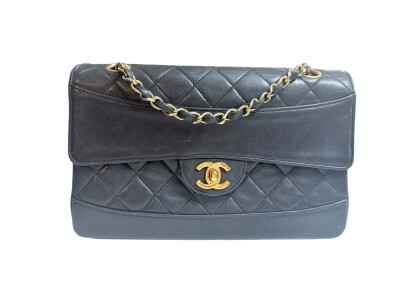 Vintage Chanel bag | LOOP-Marktplatz