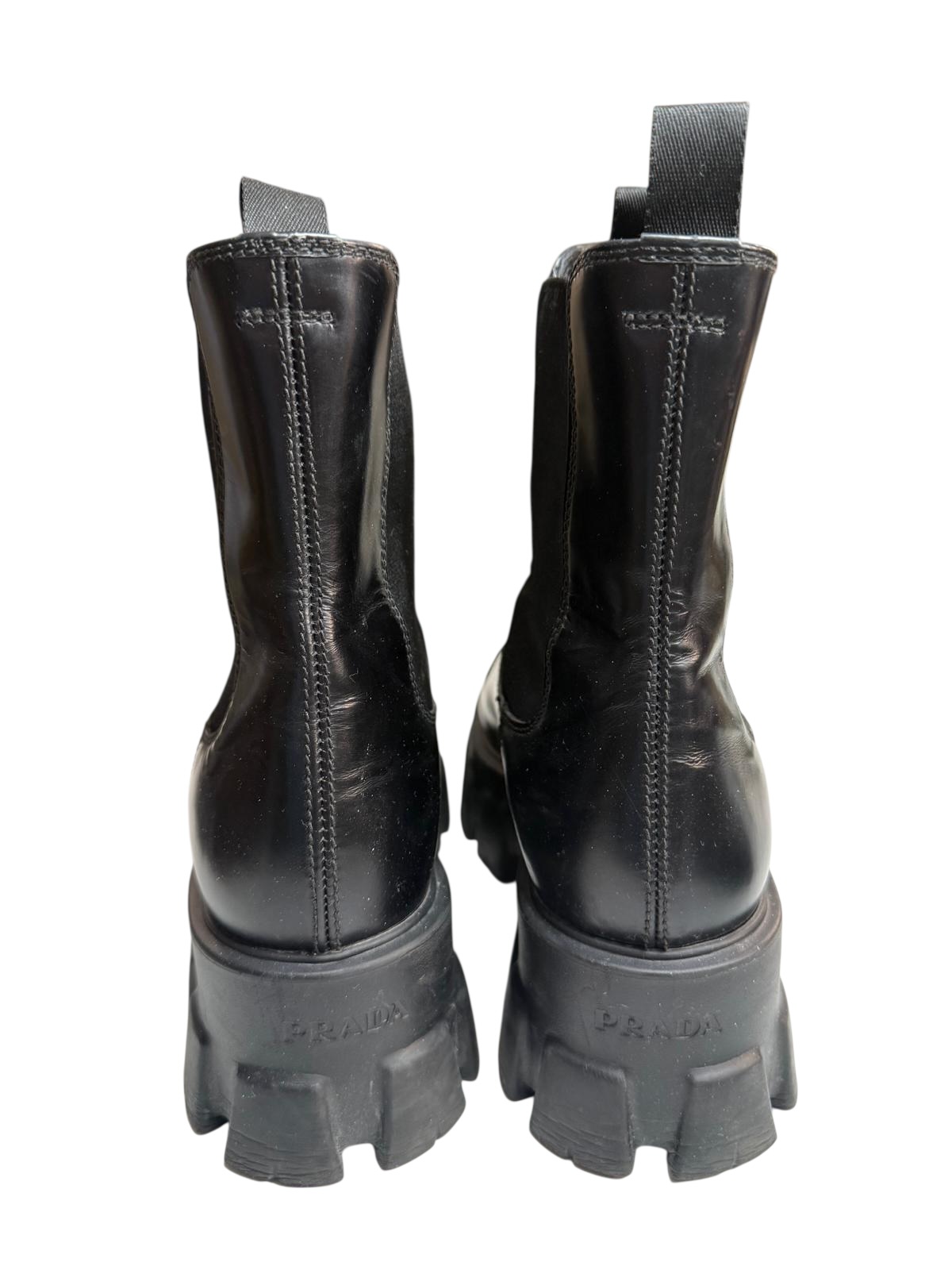 Prada ankle boots | LOOP-Marktplatz