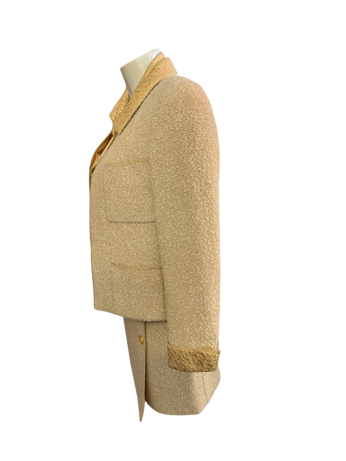 Chanel ensemble | LOOP-Marktplatz