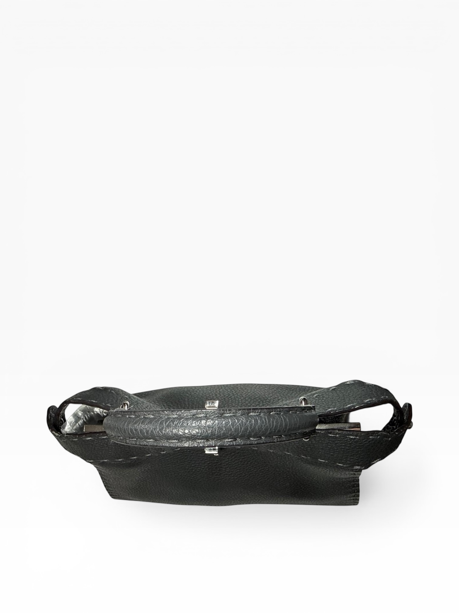 Fendi Small Peekaboo Bag | LOOP-Marktplatz