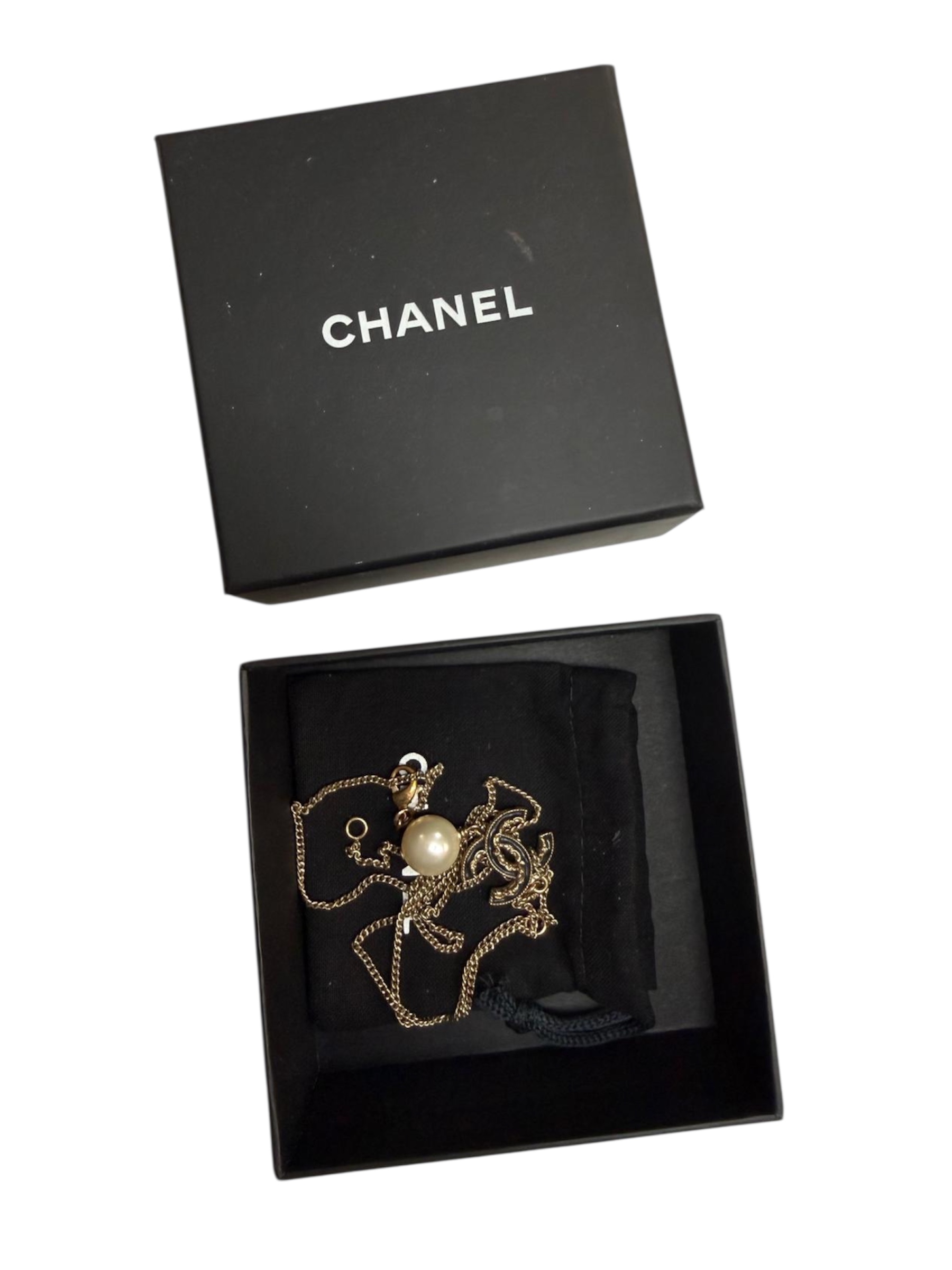 Chanel necklace | LOOP-Marktplatz
