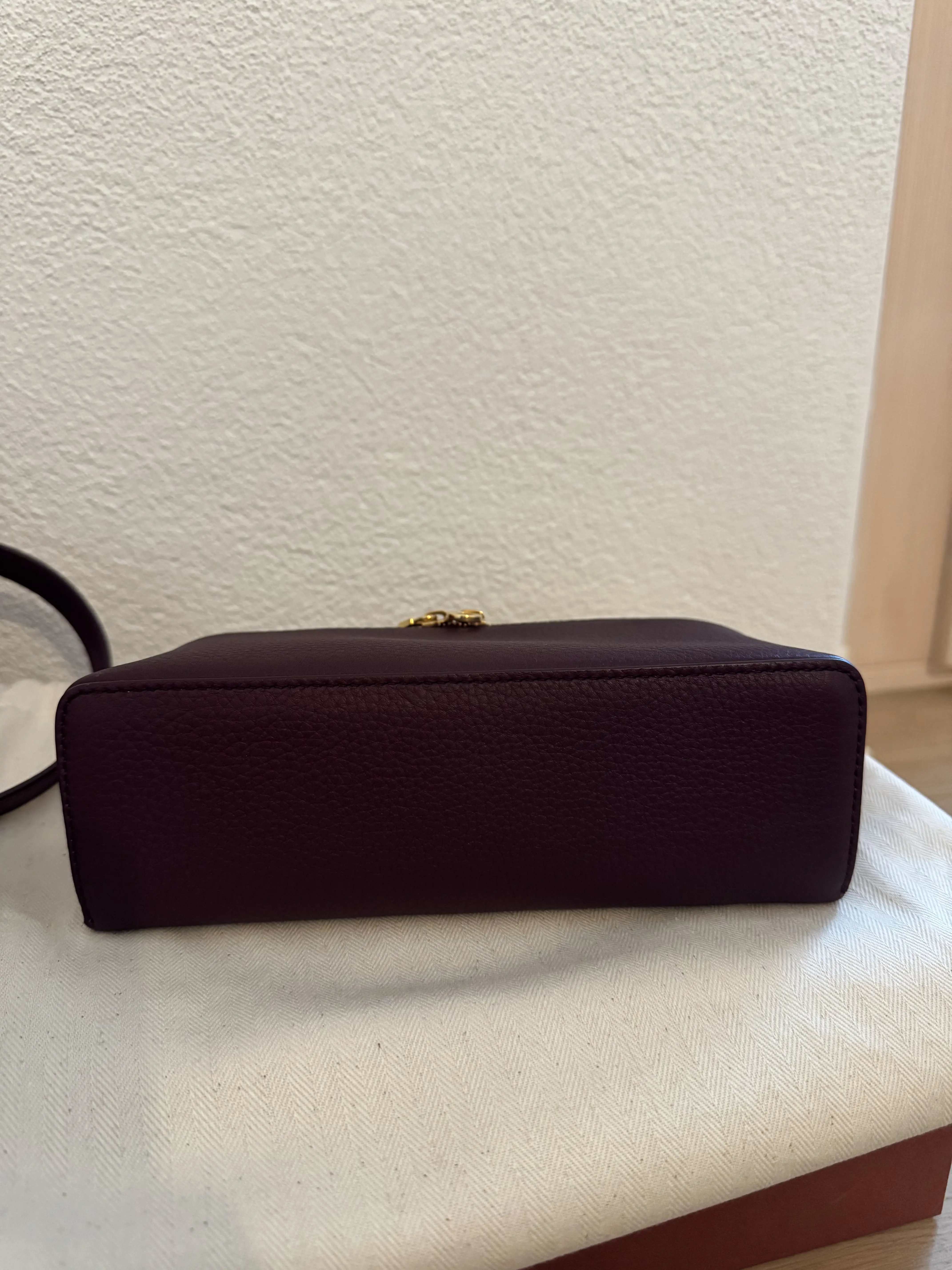 LORO PIANA L19 pouch brand new | LOOP-Marktplatz