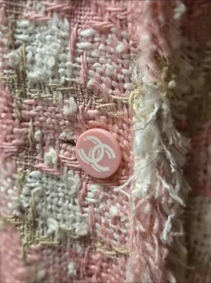 CHANEL Tweed jacket | LOOP-Marktplatz