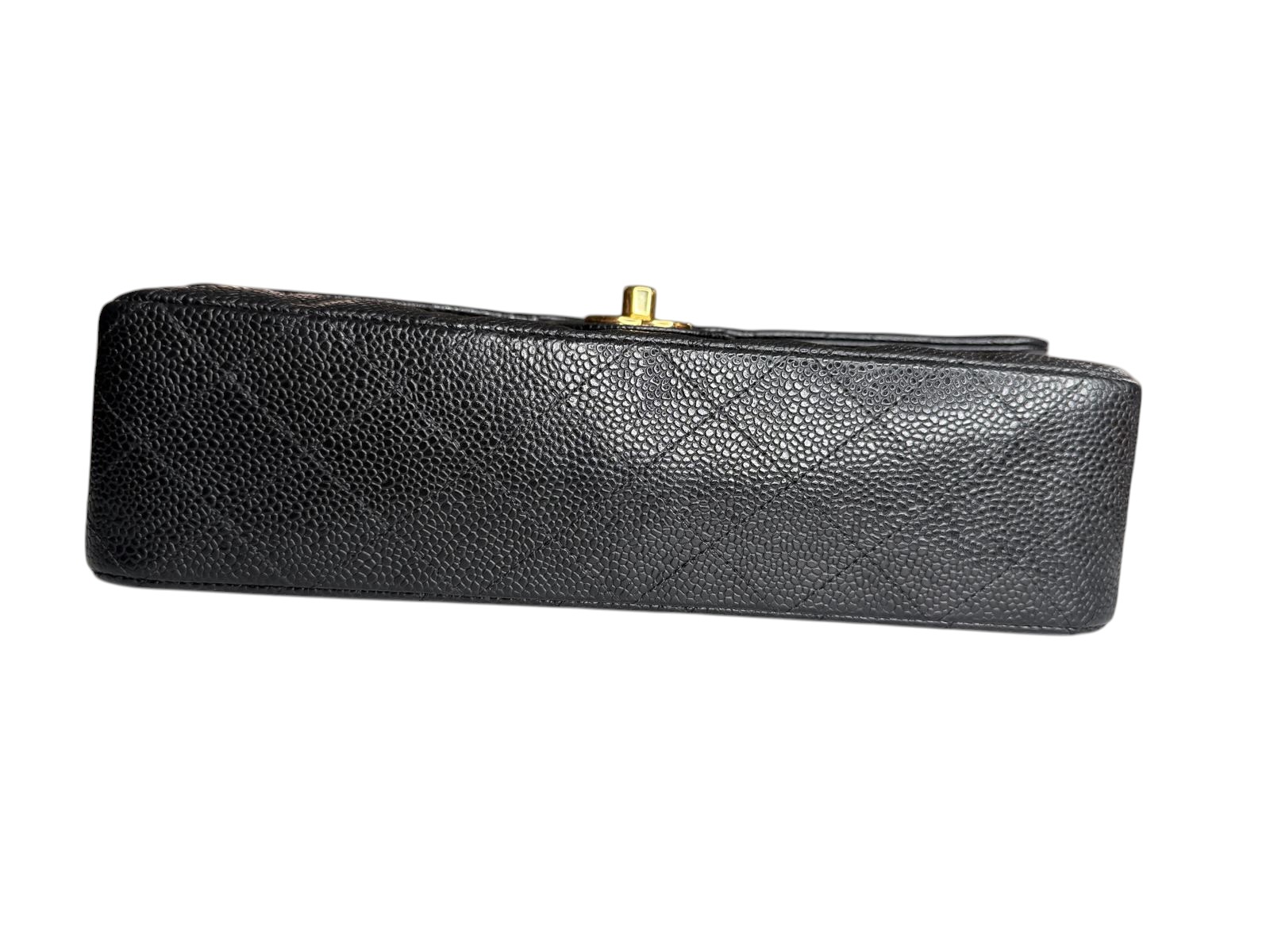 Chanel Timeless bag | LOOP-Marktplatz