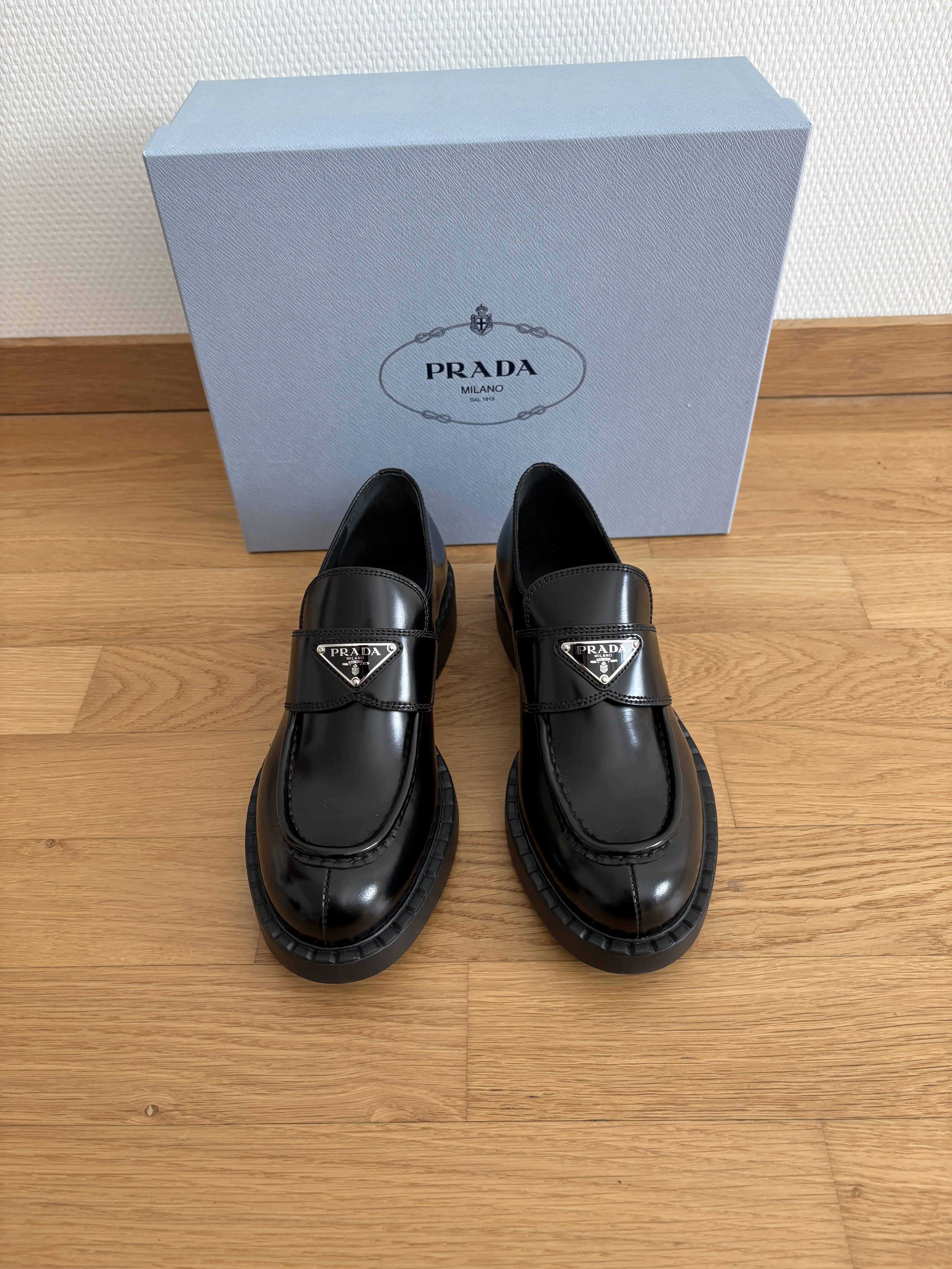 PRADA Monolith Loafer Schwarz | LOOP-Marktplatz