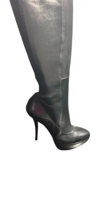GUCCI Overknee Stiefel – Leder – Schwarz | LOOP-Marktplatz