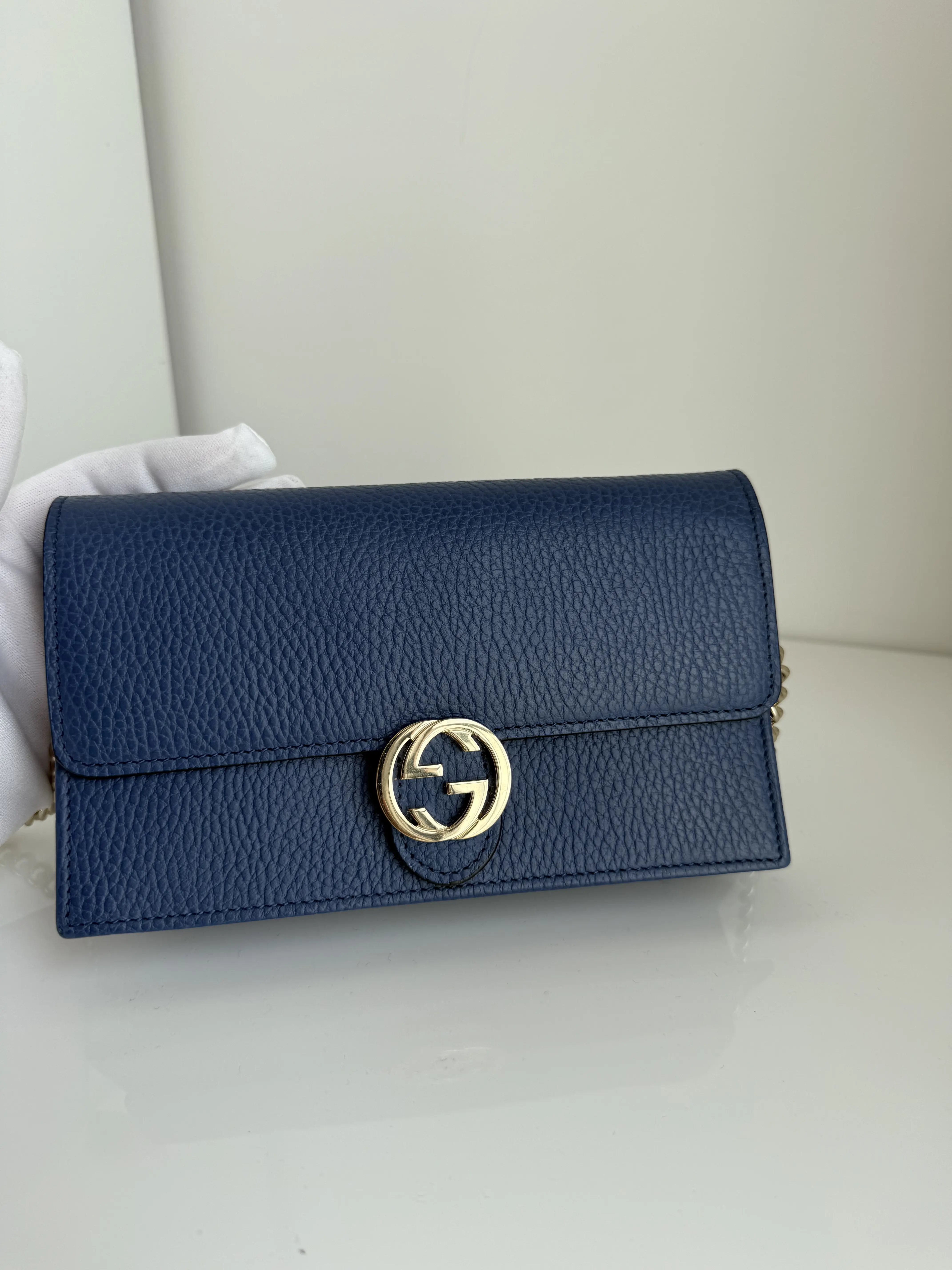 Portefeuille GUCCI GG Interlocking avec chaîne | Marché LOOP