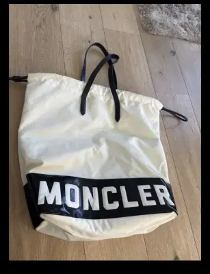 MONCLER Flamenne Shopping bag | LOOP-Marktplatz