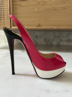 CHRISTIAN LOUBOUTIN platform heels | LOOP-Marktplatz