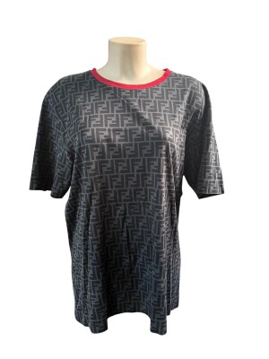 Fendi T-shirt | LOOP-Marktplatz