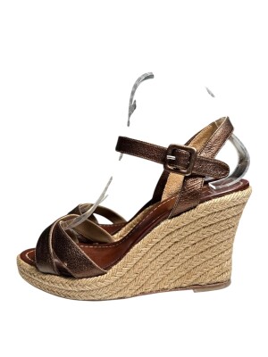 Louboutin sandals | LOOP-Marktplatz
