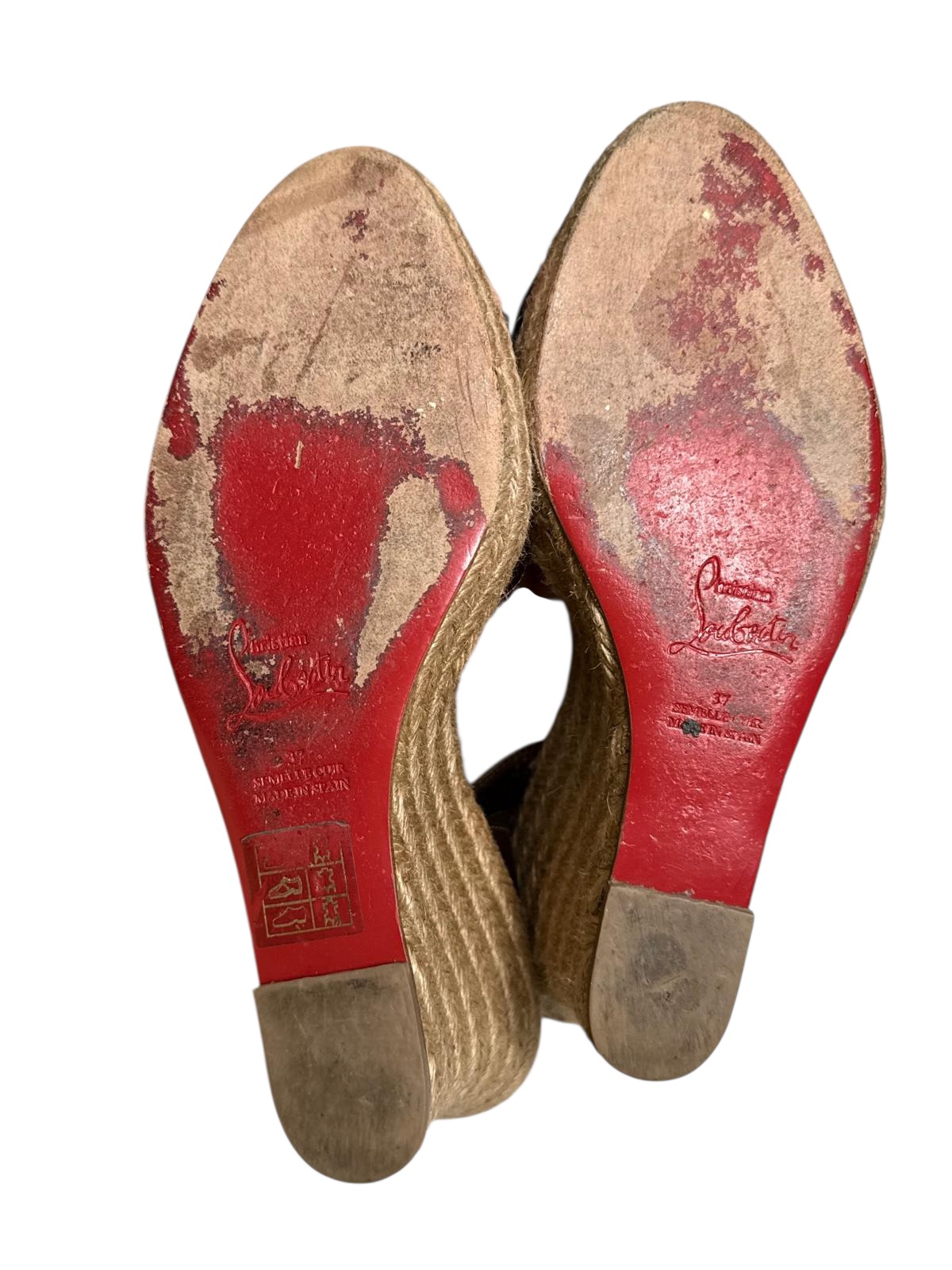 Louboutin sandals | LOOP-Marktplatz