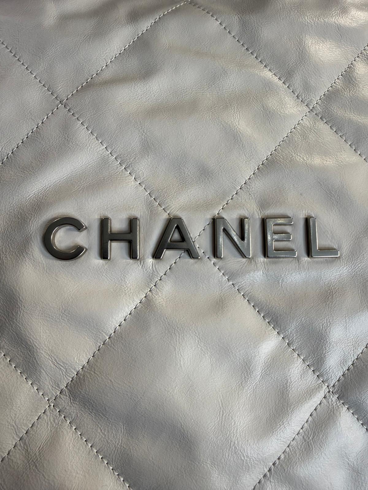 Chanel 22 bag | LOOP-Marktplatz