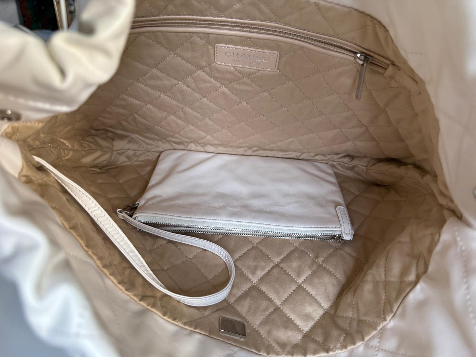 Chanel 22 bag | LOOP-Marktplatz