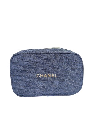 Chanel makeup bag | LOOP-Marktplatz