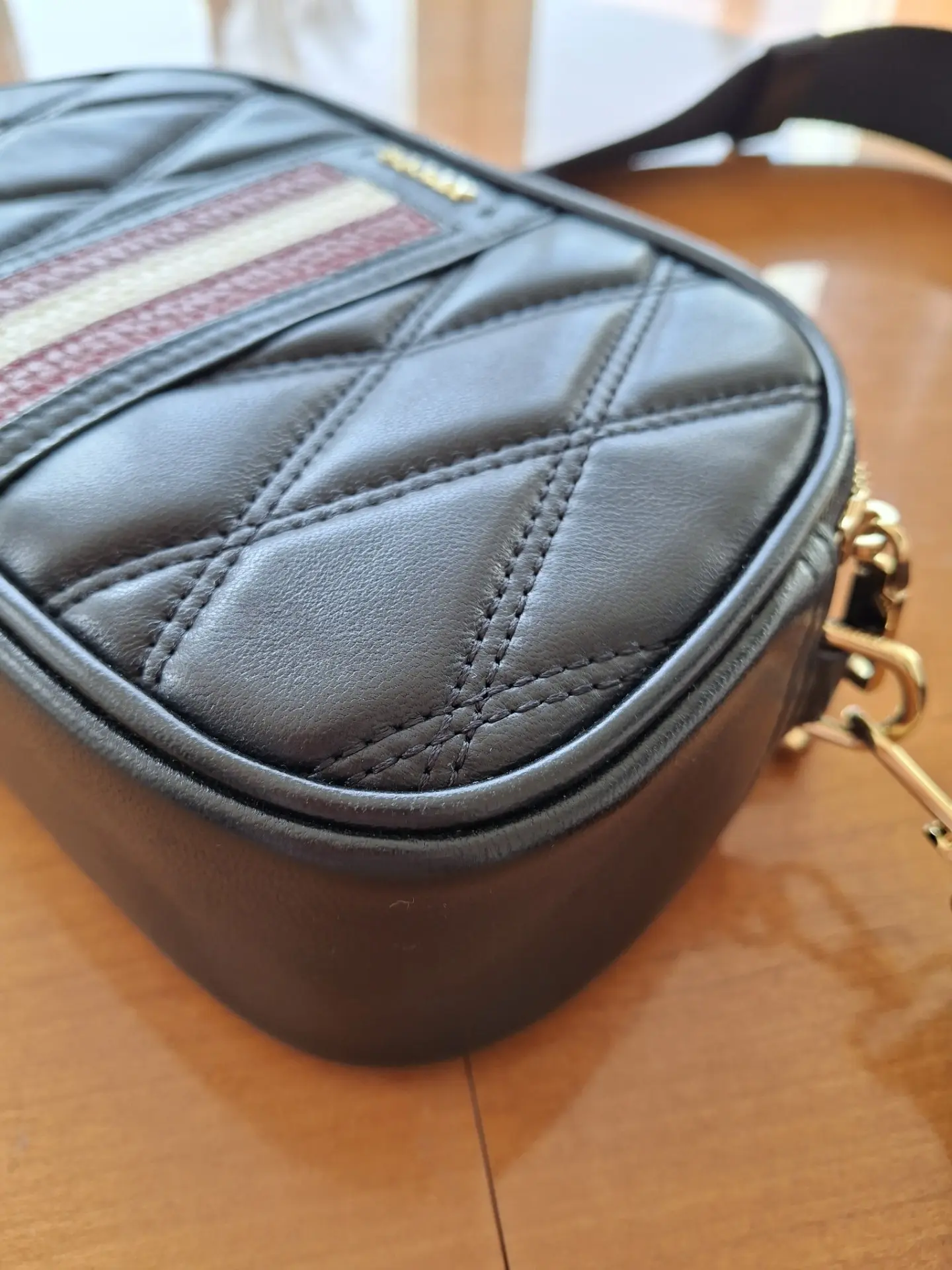 BALLY – Gesteppte Tasche aus schwarzem Leder | LOOP-Marktplatz