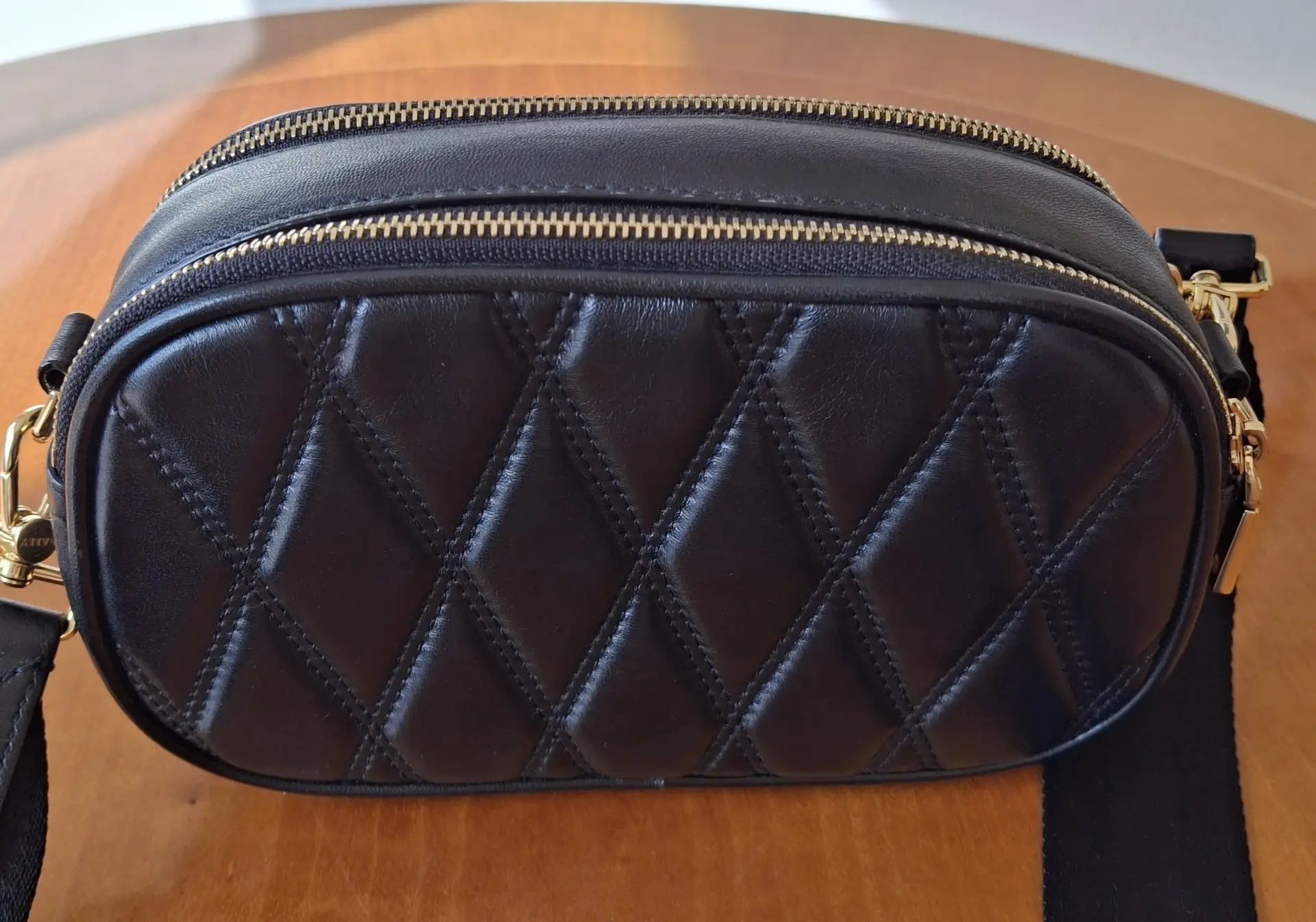 BALLY – Gesteppte Tasche aus schwarzem Leder | LOOP-Marktplatz