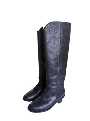 Chanel thigh-high boots | LOOP-Marktplatz