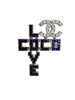 Chanel brooch | LOOP-Marktplatz