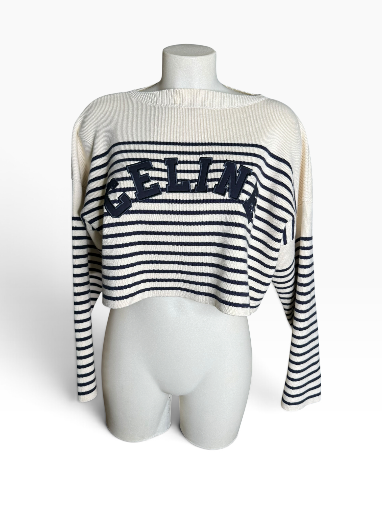 Pull Céline