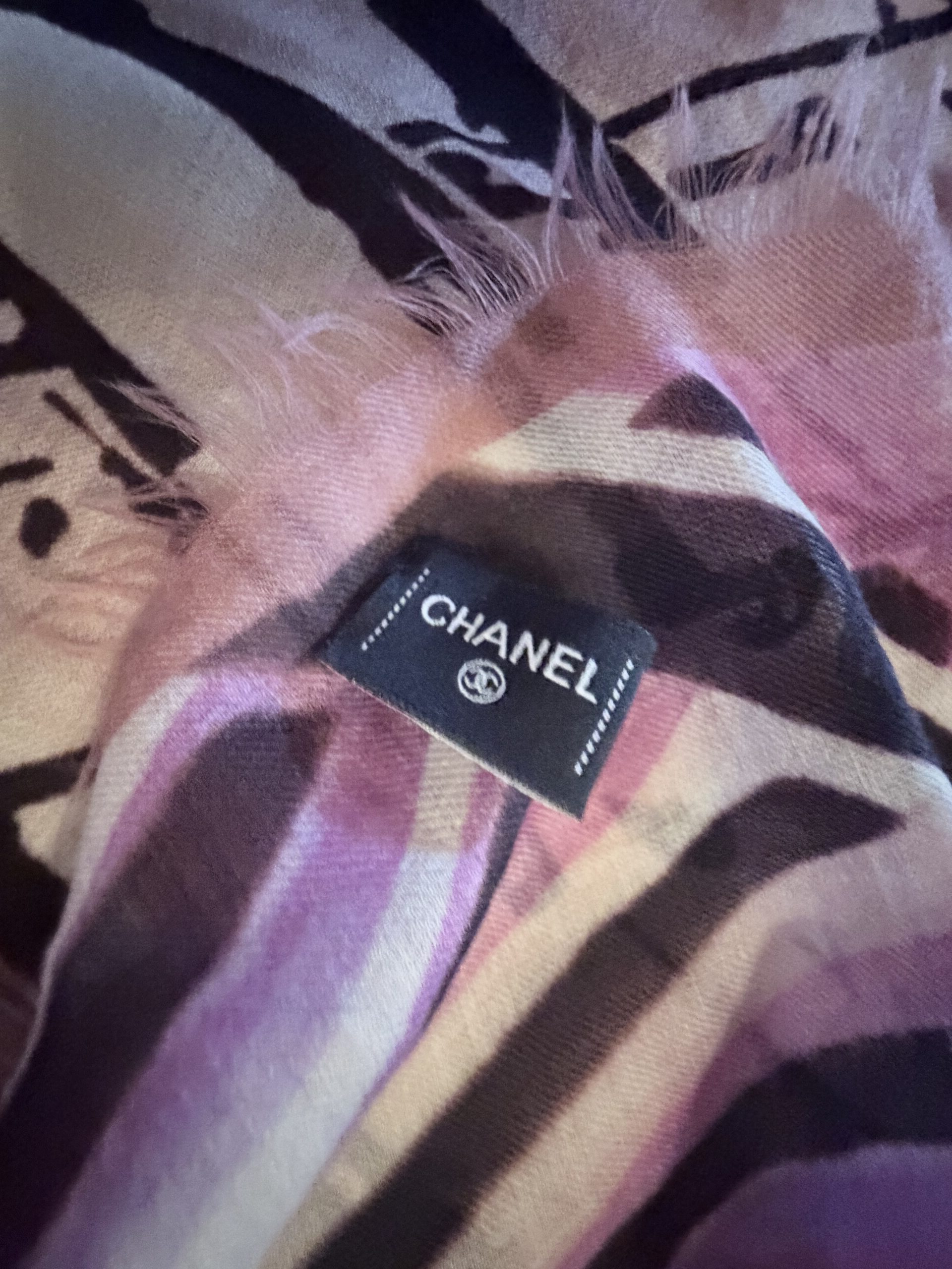 Chanel-Schal | LOOP-Marktplatz