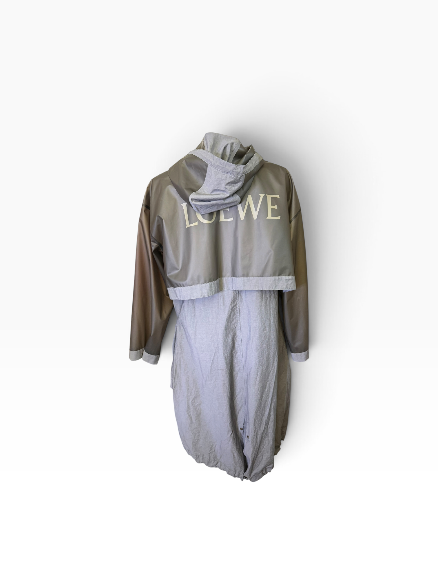 Loewe-Regenmantel
