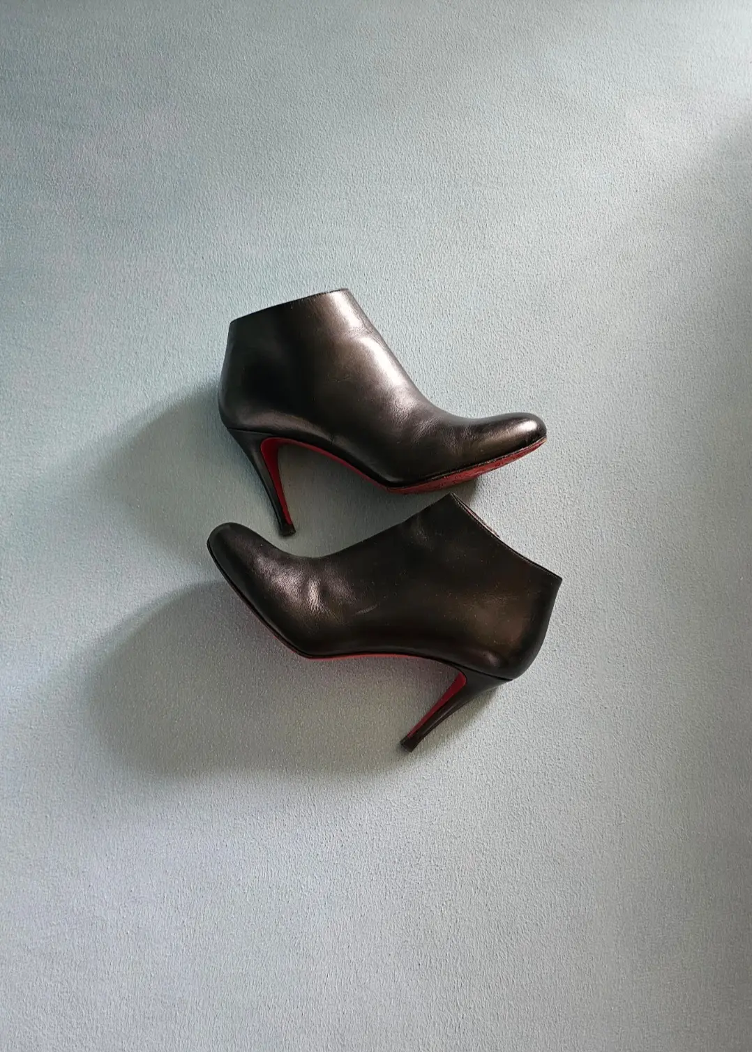 CHRISTIAN LOUBOUTIN, Stiefel aus Kalbsleder | LOOP-Marktplatz