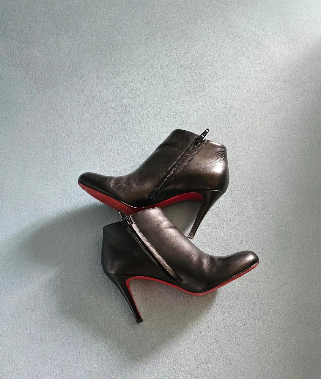 CHRISTIAN LOUBOUTIN, Stiefel aus Kalbsleder | LOOP-Marktplatz