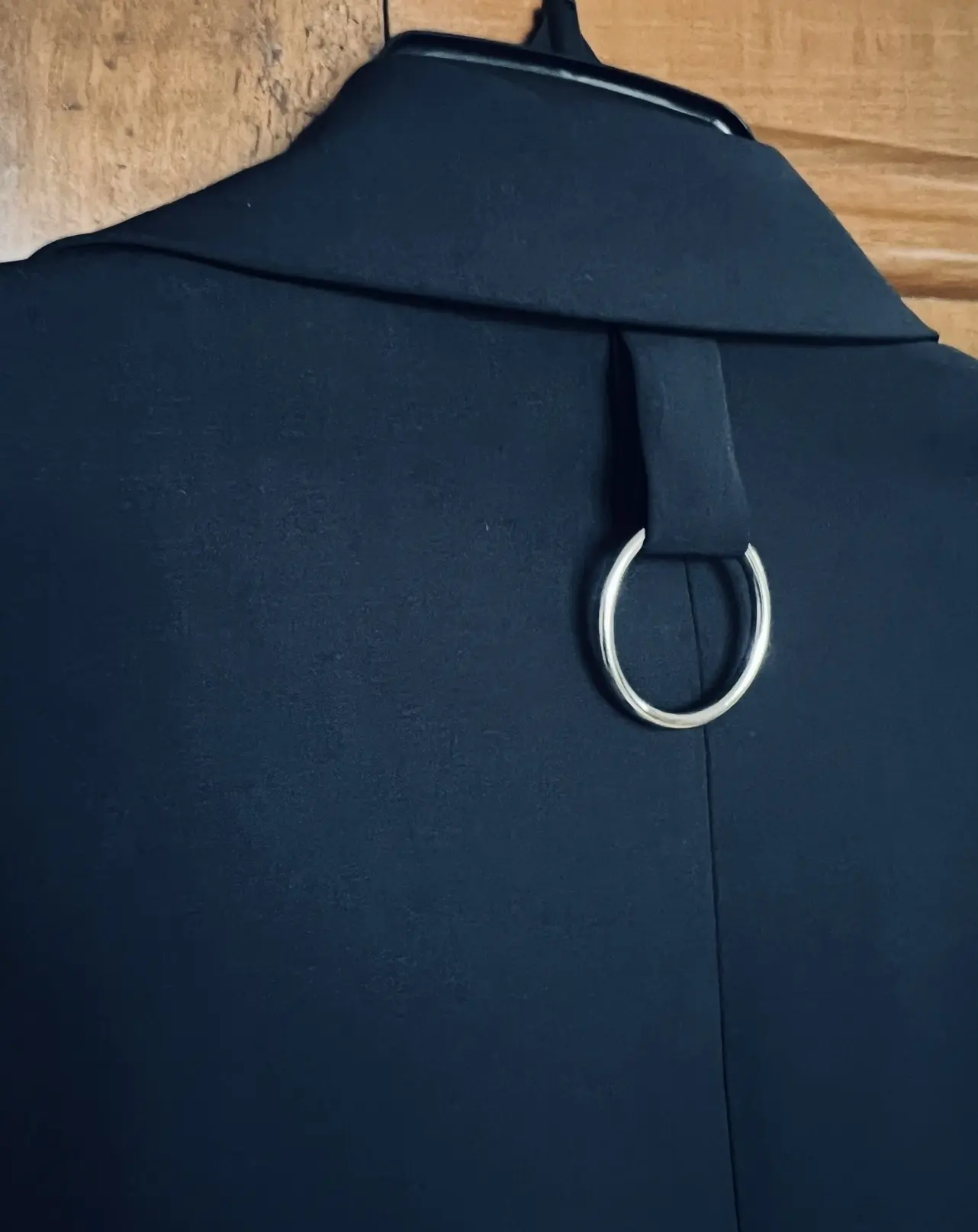 TIBI Blazer „Liam“ aus tropischer Wolle | LOOP-Marktplatz