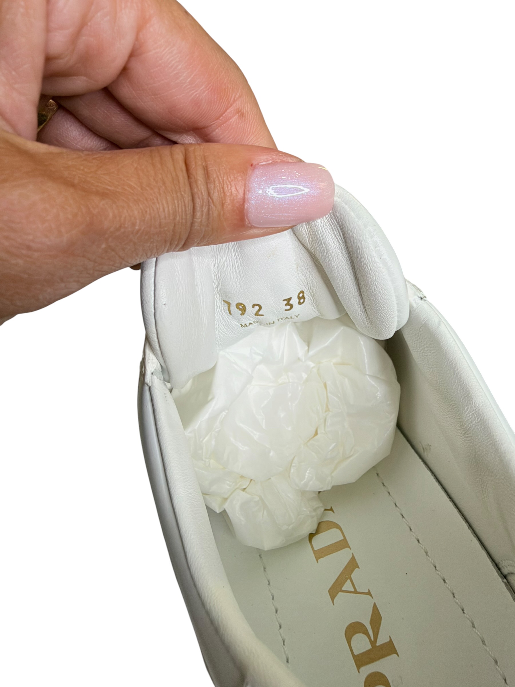 Prada-Sneaker | LOOP-Marktplatz