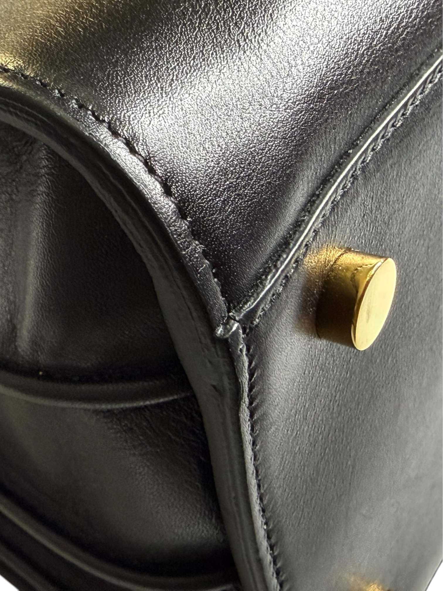 Saint-Laurent-Tasche | LOOP-Marktplatz