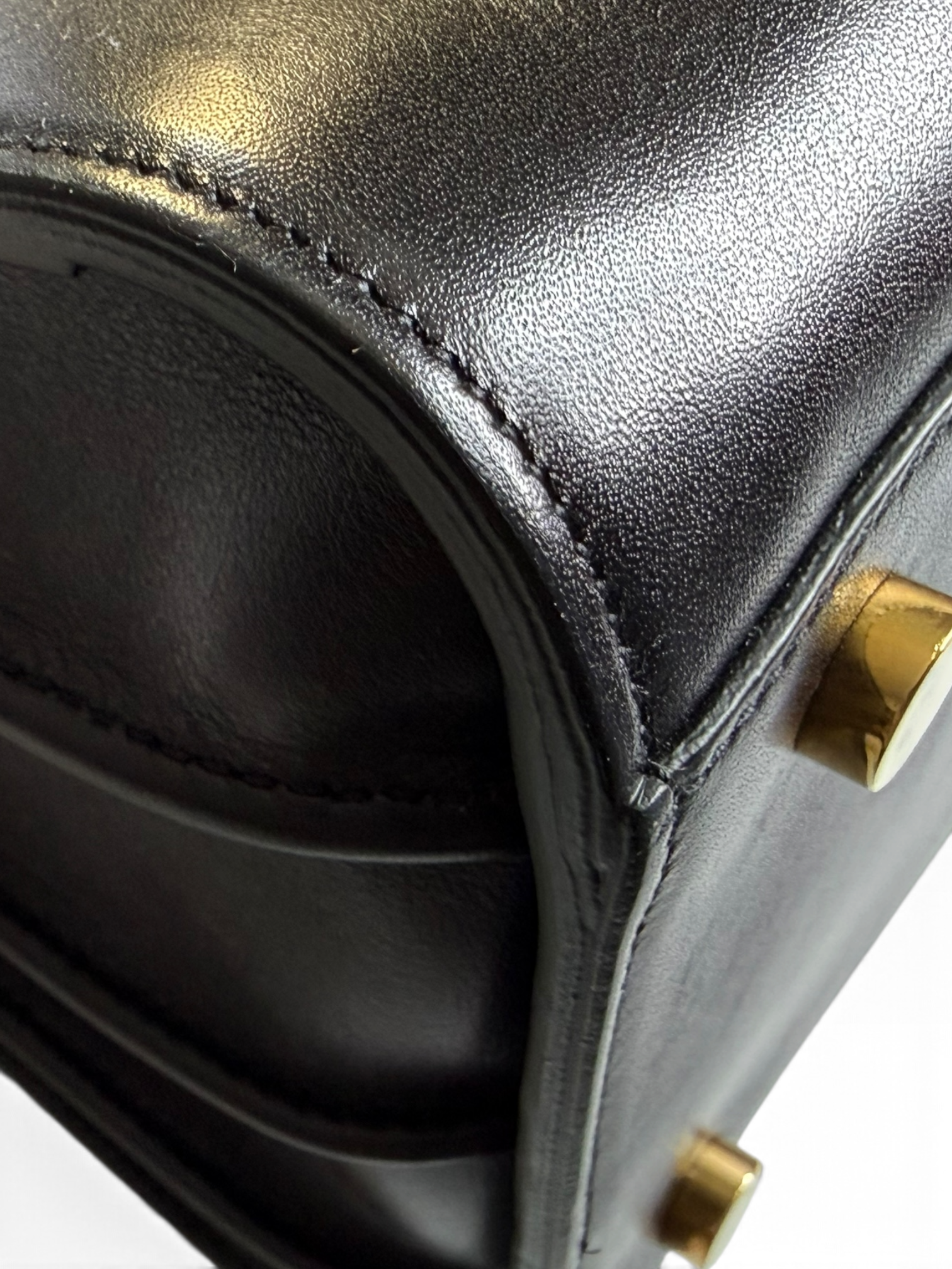 Saint-Laurent-Tasche | LOOP-Marktplatz
