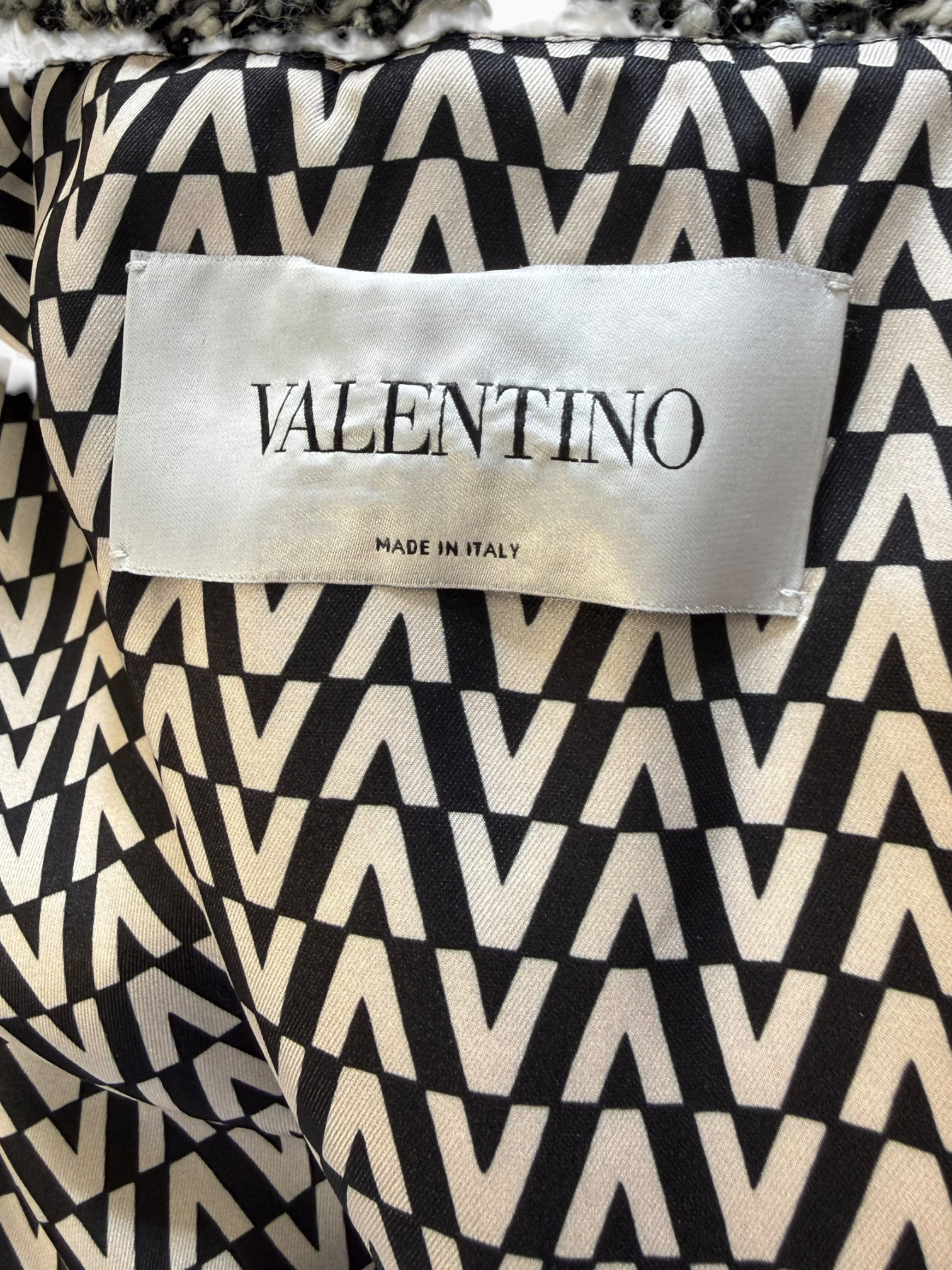 Valentino-Jacke | LOOP-Marktplatz