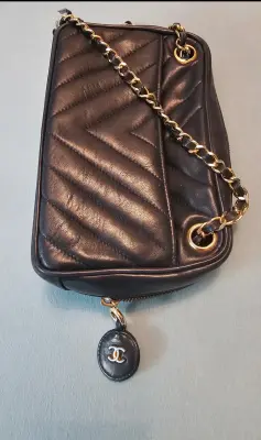 CHANEL, camera bag cuir marine | LOOP-Marktplatz