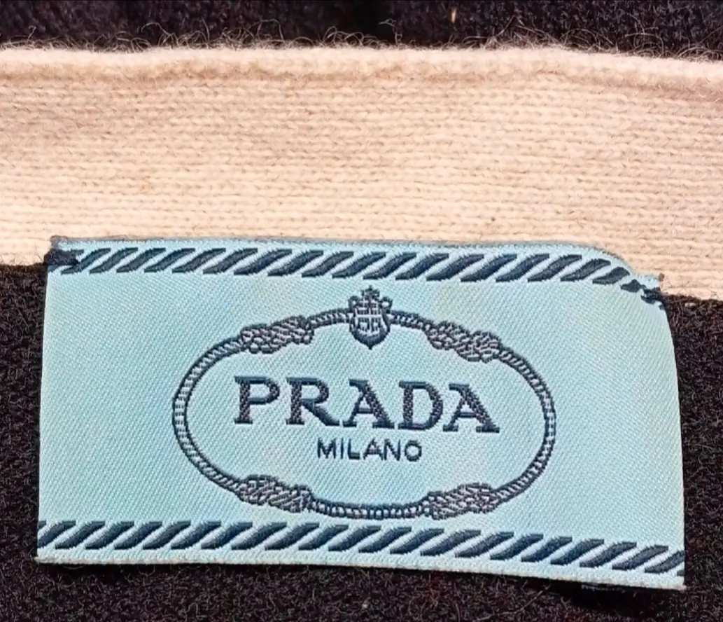 PRADA-Strickjacken | LOOP-Marktplatz